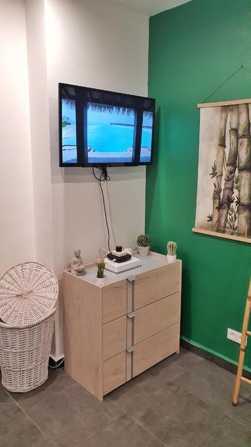 Suite Jacuzzi Privatif Plage Des Catalans Marsella Exterior foto